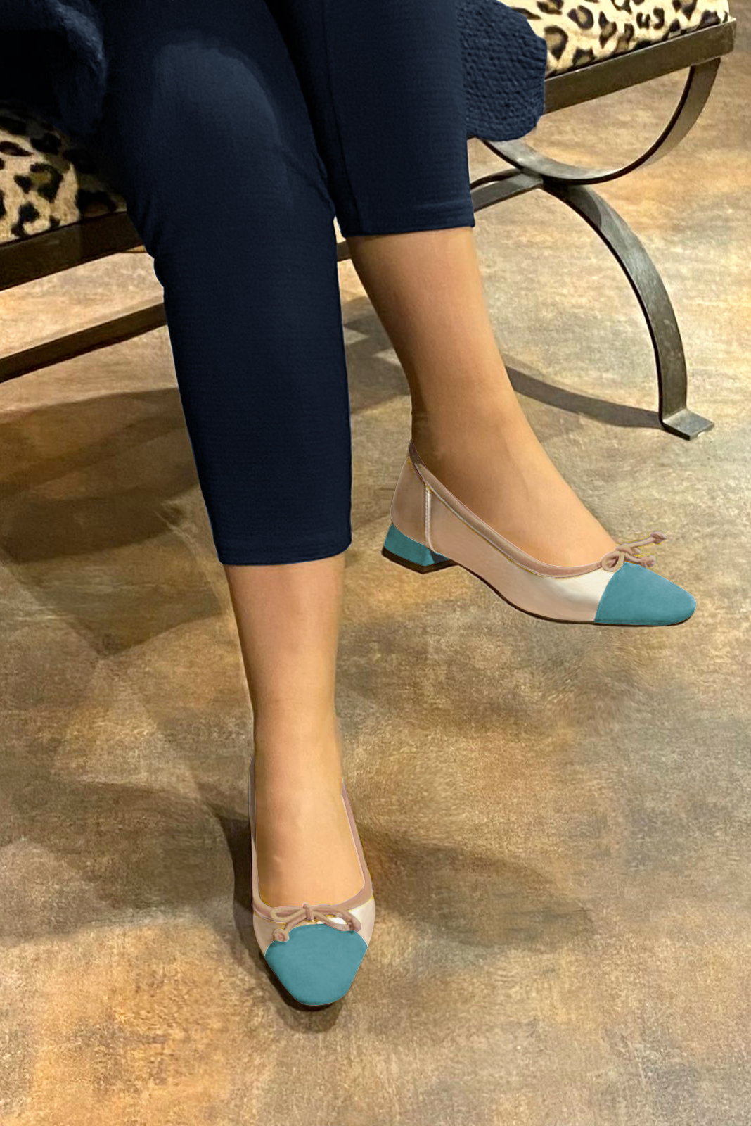 Peacock blue, gold and biscuit beige women's ballet pumps, with low heels. Square toe. Flat flare heels. Worn view - Florence KOOIJMAN
